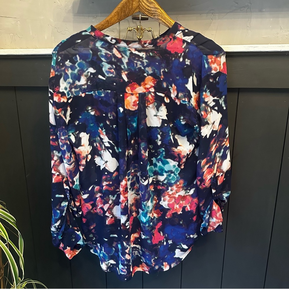 A.N.A. Multi Color Abstract Tunic Blouse Size Large - Picture 2 of 13